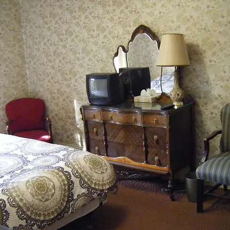 Auberge Des Arts Bed And Breakfast-2